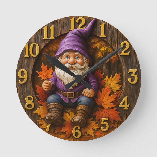 Herbstzwerg mit Ahornblättern rustikal Runde Wanduhr (Vorderseite)