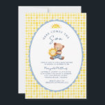 Here Comes the Son Bear Baby Shower Invitation  Einladung<br><div class="desc">Here Comes the Son Bear Baby Shower Invitation | Sunshine Boy Shower Gingham - Celebrate the arrival of your little ray of sunshine with this sweet Here Comes the Son Bear Baby Shower Invitation. The design features an adorable baby bear hugging a smiling sunshine, surrounded by a soft blue scalloped...</div>