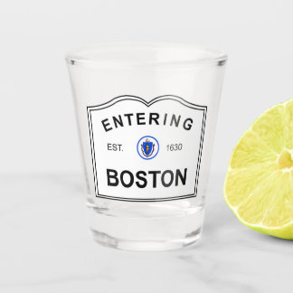 Hereinkommendes Boston-Zeichen Schnapsglas