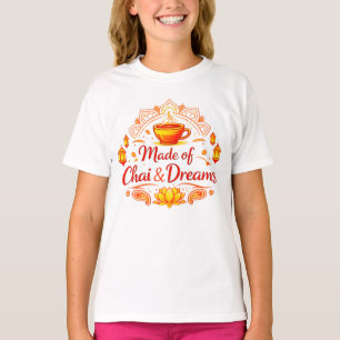 Hergestellt aus Chai & Träumen – Zeitlose Wärme in T-Shirt