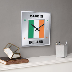 Hergestellt in Irland Quadratische Wanduhr