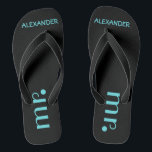Herr Flip Flops | Hochzeit von Grooms<br><div class="desc">Eine lustige Ergänzung zu Ihrem Ziel Strand oder Pool Hochzeit! Schwarze Männer Flip Flops mit dem Wort "Mr." mit dem Vornamen personalisiert. Klicken Sie auf "Anpassen", um die Farbe des Schriftartes oder des Schriftartes an Ihre Hochzeitsfarben anzupassen. Um die passenden Bräute zu sehen, besuchen Sie bitte meinen Shop "The Hungarican...</div>