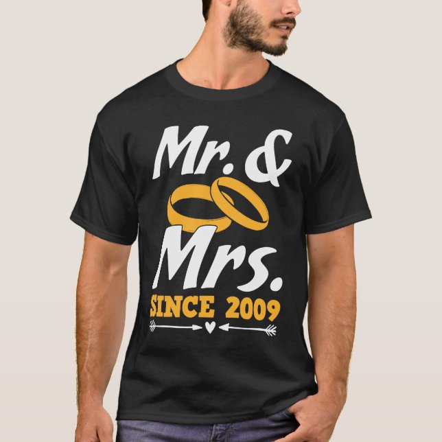 Herr & Frau seit 2009 Ehemann und Misses T-Shirt (Vorderseite)