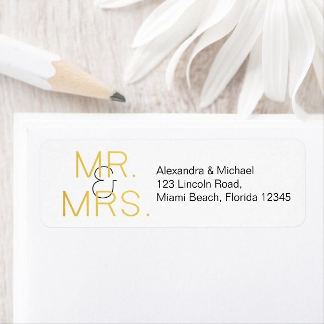 Herr & Mrs. Gold Elegant Typografy Wedding (Insitu)
