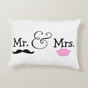 Herr und Frau Bride and Groom Wedding Gift Zierkissen