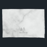 Herr und Frau| Eleganter Marmor Moderne Hochzeit Kissenbezug<br><div class="desc">"Mr. and Mrs." Elegantes White Marble Modern Script Personalisiert Couple Geschenk

Perfekt als Hochzeitsgeschenke für Neuvermählte,  Hochzeitsgeschenke,  Valentins Tagesgeschenke und Geschenk für alle Anlässe.</div>