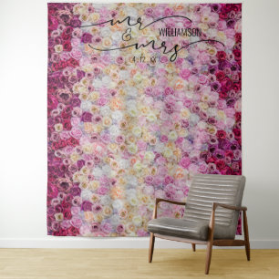 Herr und Frau Florale Rosen Hochzeitskulisse Wandteppich