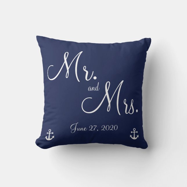 Herr und Frau Navy Blue Nautical Wedding Pillows Kissen (Vorderseite)