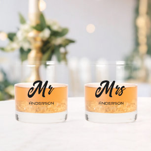 Herr und Frau Stylized Name Bride and Groom Glass Whiskyglas