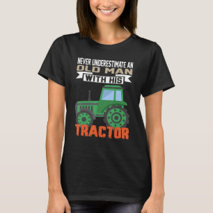 Herren Alter Mann Mit Einem Traktor Farmfahrer Vi T-Shirt