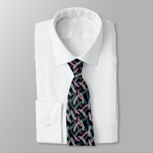 Herren Krawatte mit Blumenmuster (Gebunden)
