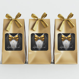 Herren Schwarze Gold-Tuxedo-Geburtstagsfeier Quadratischer Aufkleber