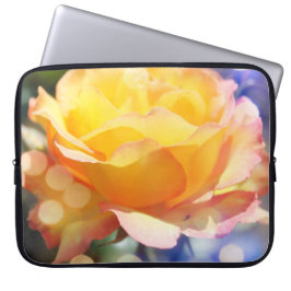 Herrliche Gelbrose-Blume in extravaganten Blasen Laptopschutzhülle