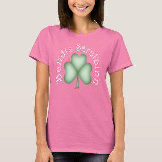 Herrliche Göttin (gälisch) T-Shirt