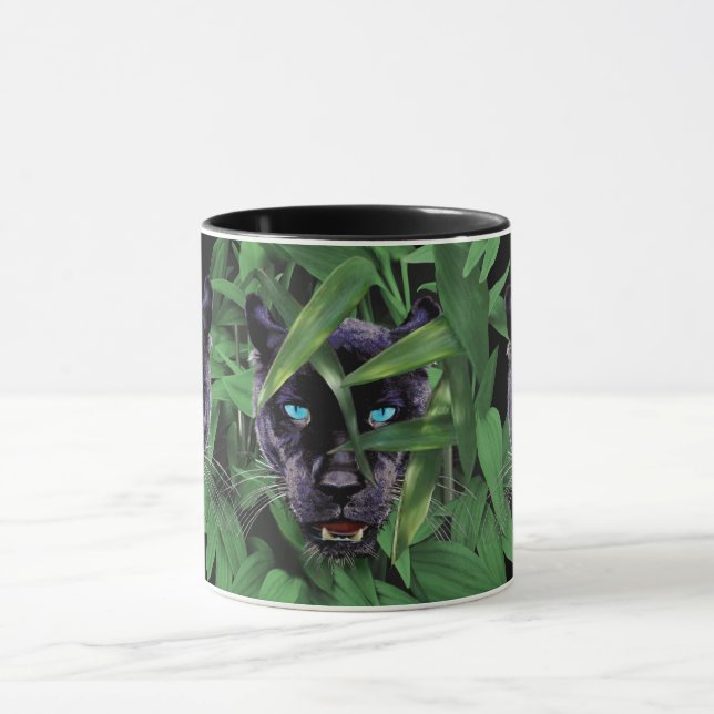HERUMSTREICHENDER PANTHER TASSE (Zentrum)