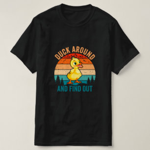 Herumwatscheln und herausfinden T-Shirt