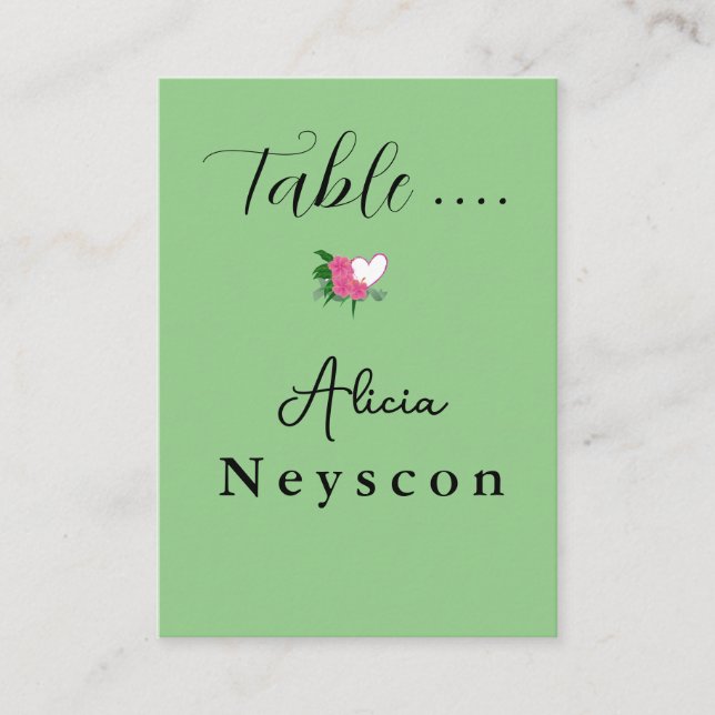 Herunterladbares Hochzeitsherz und Blütengrün Platzkarte (Vorderseite)