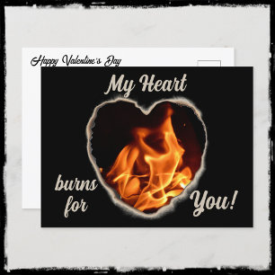 Herz auf Feuer Fotografierende Flammen Schwarze Va Postkarte