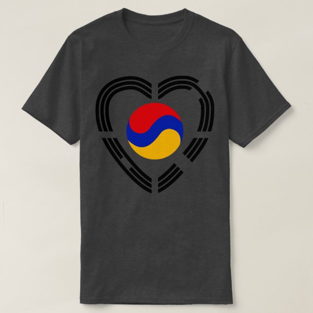 Herz der armenischen multinationalen Patriot-Flagg T-Shirt (Design vorne)
