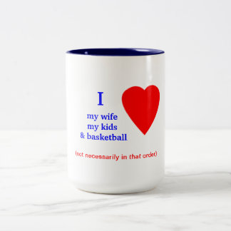 Herz des Basketball-I meine Ehefrau Zweifarbige Tasse