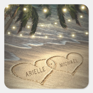 Herz im Sand Beach Shore Palm Tree Hochzeit Quadratischer Aufkleber