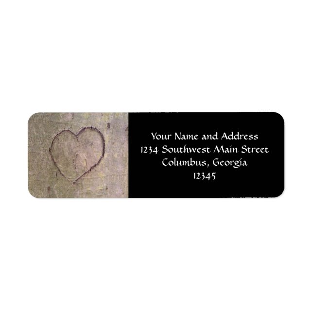 Herz in einem Baum gemeißelt (Vorne)