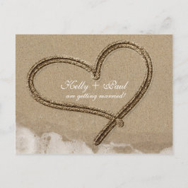 Herz in Sand Beach Tropical Wedding Datum Postkart Ankündigungspostkarte