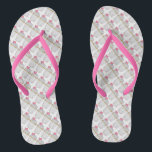 Herz Liebe Hochzeit Cupcake Bridesmaid Flip Flops<br><div class="desc">Flip Flops bieten eine originale Marker-Abbildung eines Hochzeitcupkuchens mit Sprinklen,  Zuckerguss und einem rosa Herz. Macht ein perfektes Geschenk für eure Brautmädchen!</div>