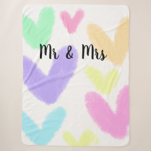 Herz minimalistischer Textstil Hochzeit Mr & Mrs c Sherpadecke