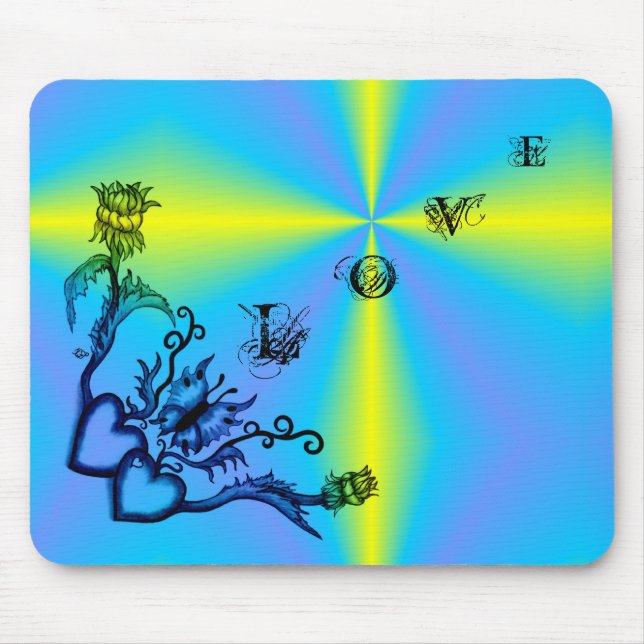 Herz mit Blume und Schmetterling im Tattoo-Stil Mousepad (Vorne)