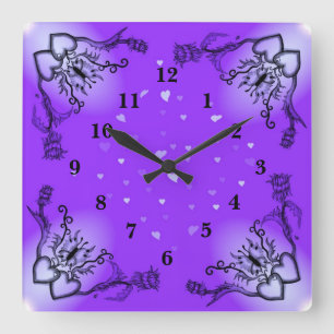 Herz mit Blume und Schmetterling Quadratische Wanduhr