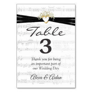 Herz mit schwarzer Ribbon auf Blatt Musik Tischnummer