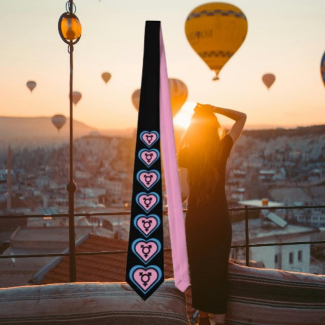 Herz von Trans Pride Necktie Krawatte (Von Creator hochgeladen)