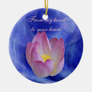 Herz zur Herzlotos-Blume Keramikornament