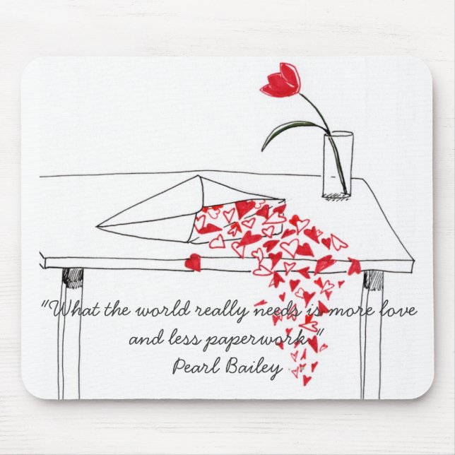 Herzen, die über Mousepad verschüttet werden (Vorne)