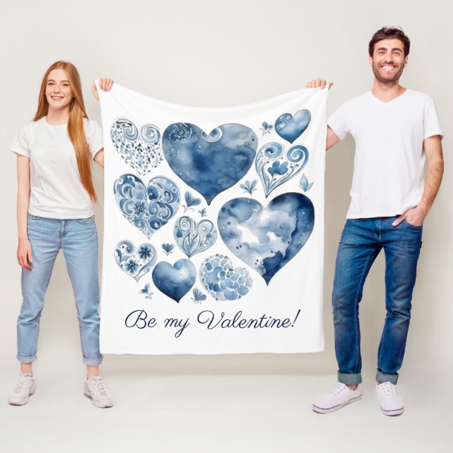 Herzen in Delft Blau, Valentinstag  Fleecedecke (Beispiel)