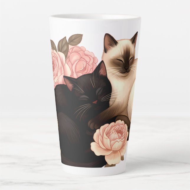 Herzensgebunden: Siamkatzen und schwarze Katzen in Milchtasse (Vorderseite)