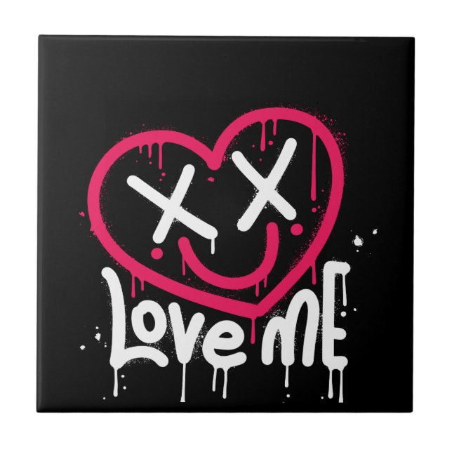 Herzfigur mit toten Augen und Lächeln gesprüht Fliese (Vorderseite)