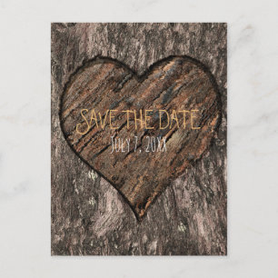 Herzförmig geschnitzter Baumstamm Rustikale Save-T Ankündigungspostkarte