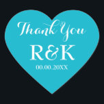 Herzförmige Hochzeitsstipps bevorzugen Umschlag Au Herz-Aufkleber<br><div class="desc">Stilvolle herzenförmige Gastgeschenk Hochzeit danke Ihnen Aufkleber. Aqua / Türkis Blau und Weiß oder benutzerdefinierte Hintergrundfarbe. Elegante Skripttypografie. Verwenden Sie als romantische Umschlag Aufkleber / Dichtungen oder als schicke mit Monogramm Gastgeschenk Hochzeit Label für Dankeschön an Gäste. Niedliche Liebe Symbolform mit stylischem Text. Auch für andere Anlässe, wie z.B. für...</div>