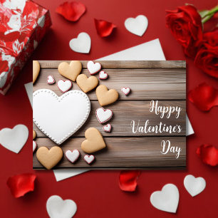 Herzförmige Kekse auf Holzboden Valentinstag Karte