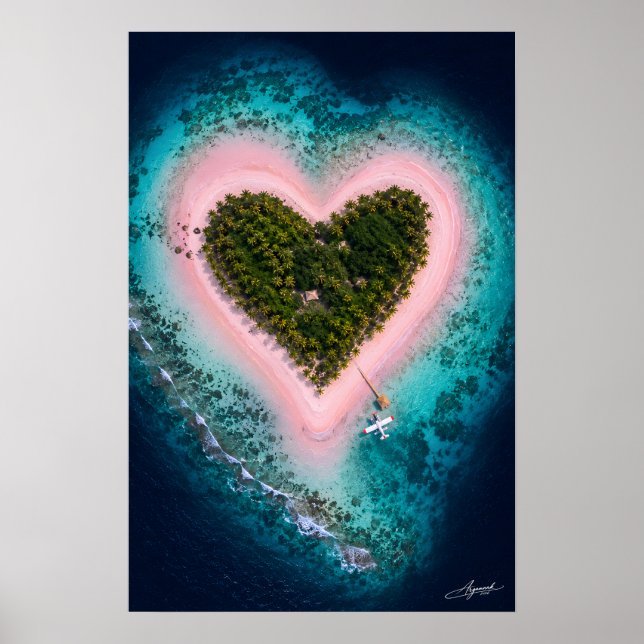 Herzförmige rosa Sandinsel Satellitenansicht Poster (Vorne)
