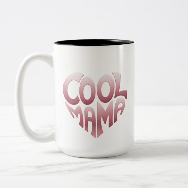 Herzförmige Typografie: COOLES MAMA Zweifarbige Tasse (Links)