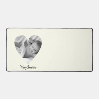 Herzgeformter Rahmen für das Upload-Foto Schreibtischunterlage