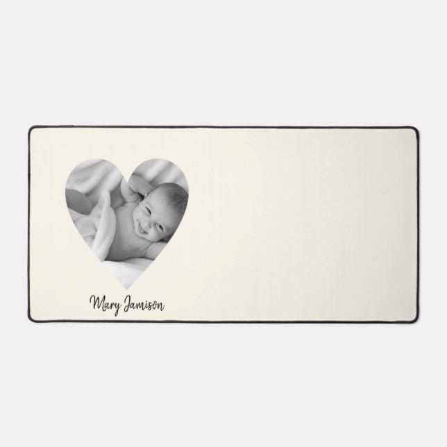 Herzgeformter Rahmen für das Upload-Foto Schreibtischunterlage (Vorderseite)