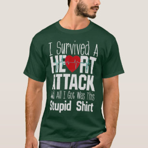 Herzinfarkt-Überlebender T-Shirt Rot Art Herzschla