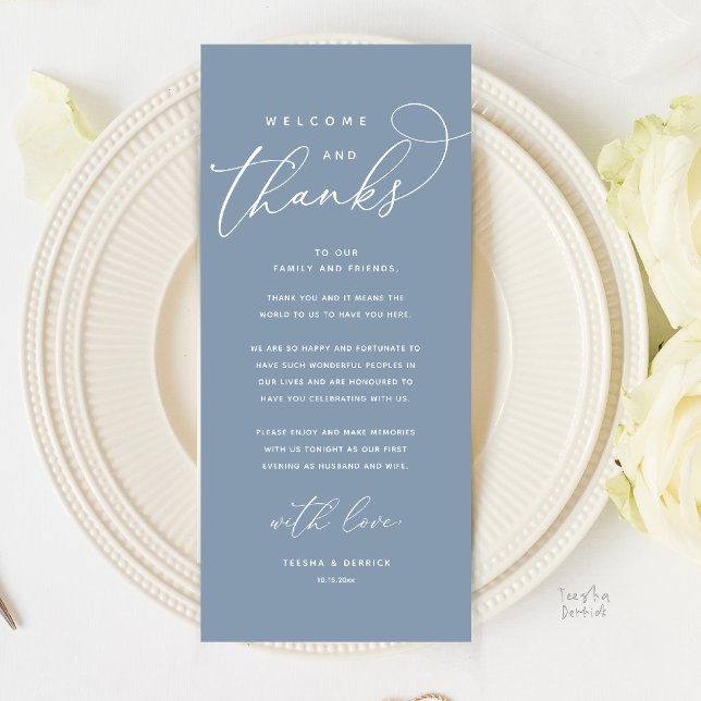 Herzlich willkommen und vielen Dank für das modern Programm (Welcome and Thanks, Modern Boho Wedding Reception Place Setting Thank You Card in Dusty Blue)