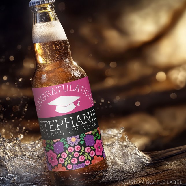 Herzlichen Glückwunsch Graduate Girly Blume Abschl Bierflaschenetikett (Custom Beer Bottle Label with a Graduation Design)