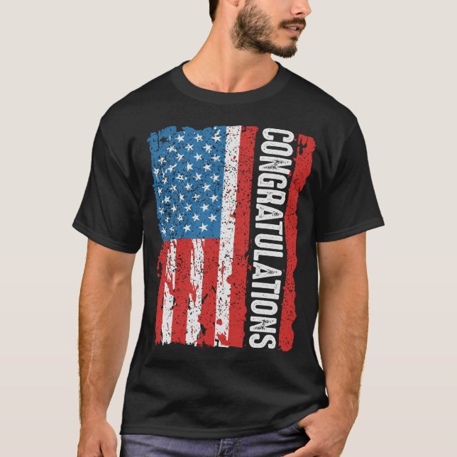 Herzlichen Glückwunsch Trump American Flag T-Shirt (Vorderseite)