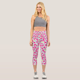 Herzmuster und grüne Blätter Capri Leggings